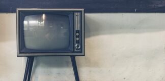 Jak odbierać telewizję naziemną bez anteny? Jak odbierać telewizję naziemną bez anteny?